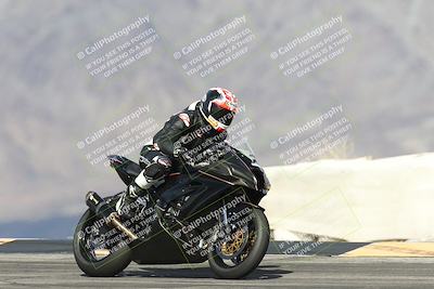 media/Nov-16-2025-Race Pace (Sun) [[8c5fa54630]]/Verified Riders/5-Turn 9 (1135am)/